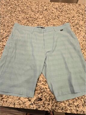 Travis Mathew Golf Shorts Mens Size 36